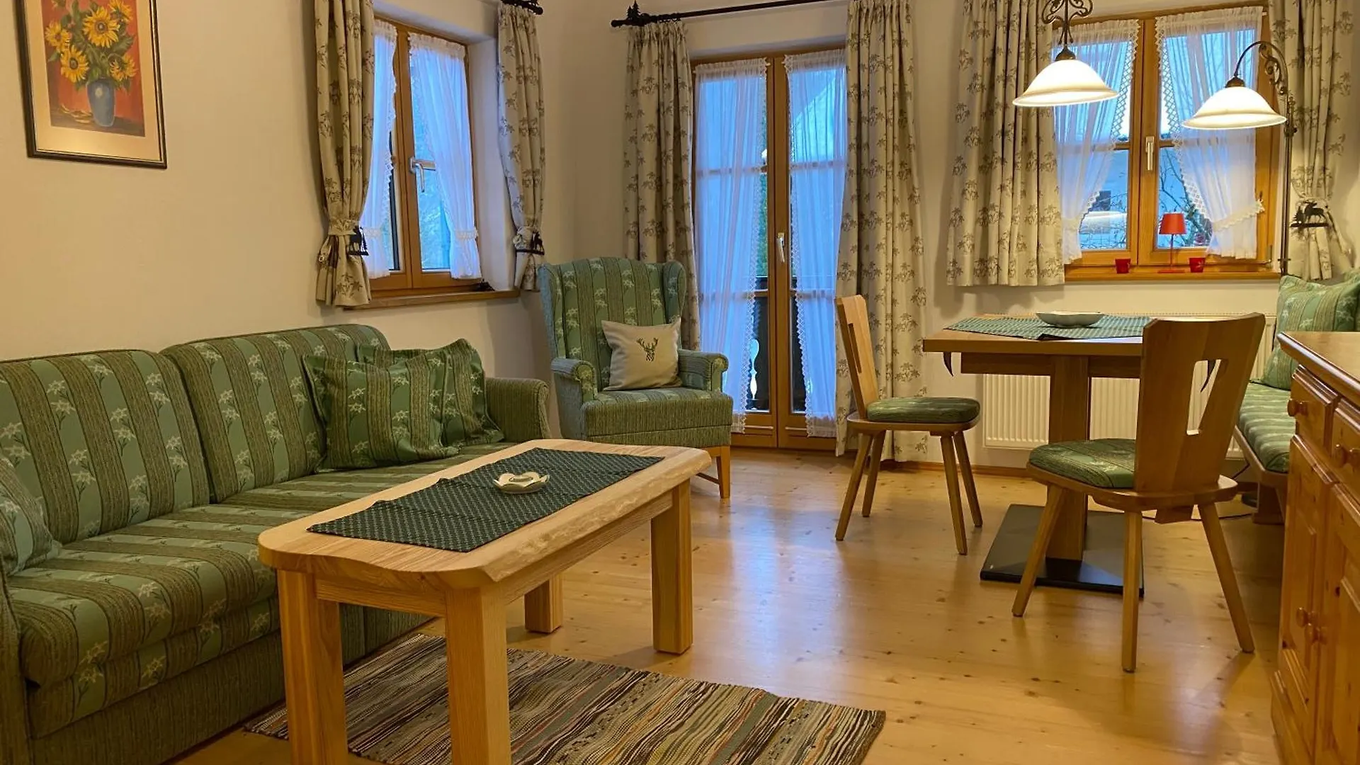 Apartment Almroeserl Mittenwald
